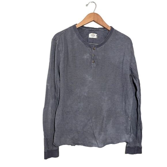 Marine Layer Double Knit Henley Men’s Medium Gray Stripes Long Sleeve Flaw Faded - Picture 1 of 7